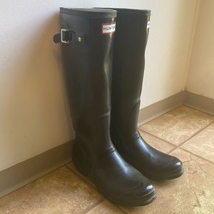 Size 9 Hunter Rain Boots *Read Description*